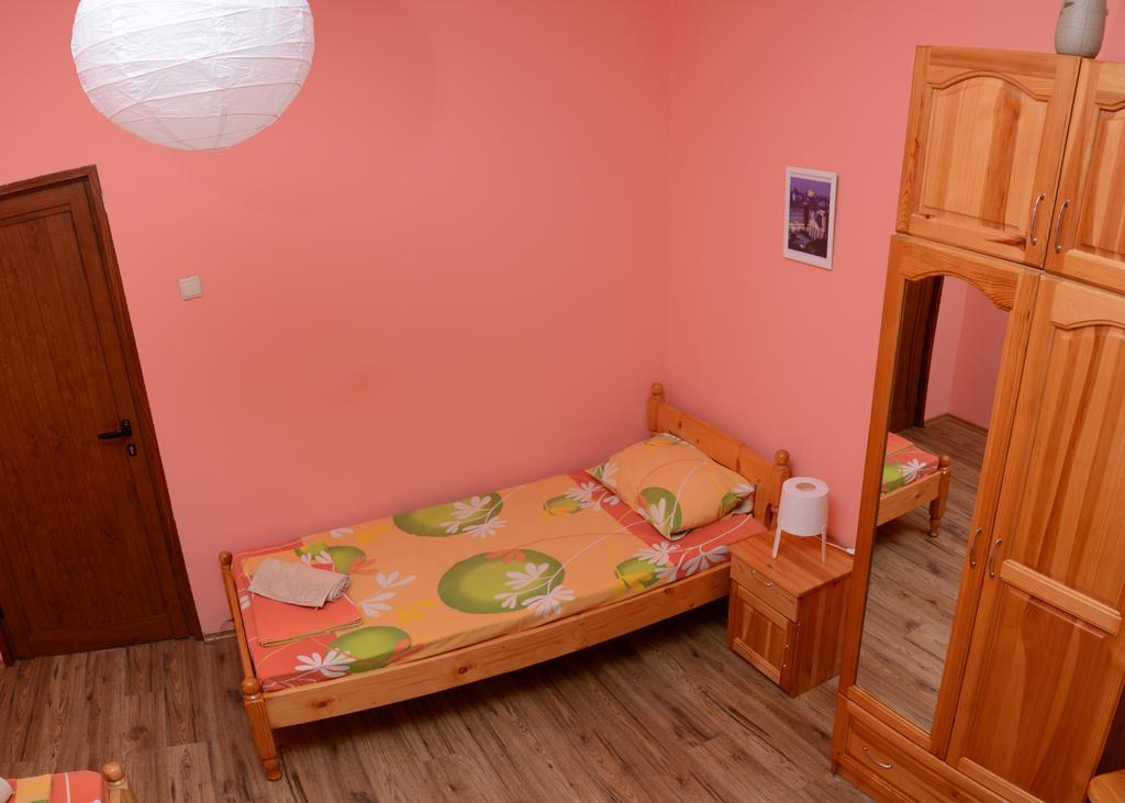 Peter Pan Hostel София Екстериор снимка