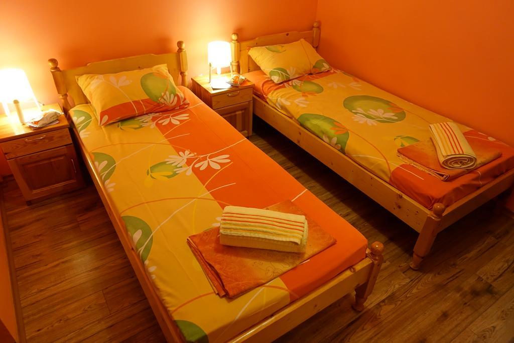 Peter Pan Hostel София Екстериор снимка