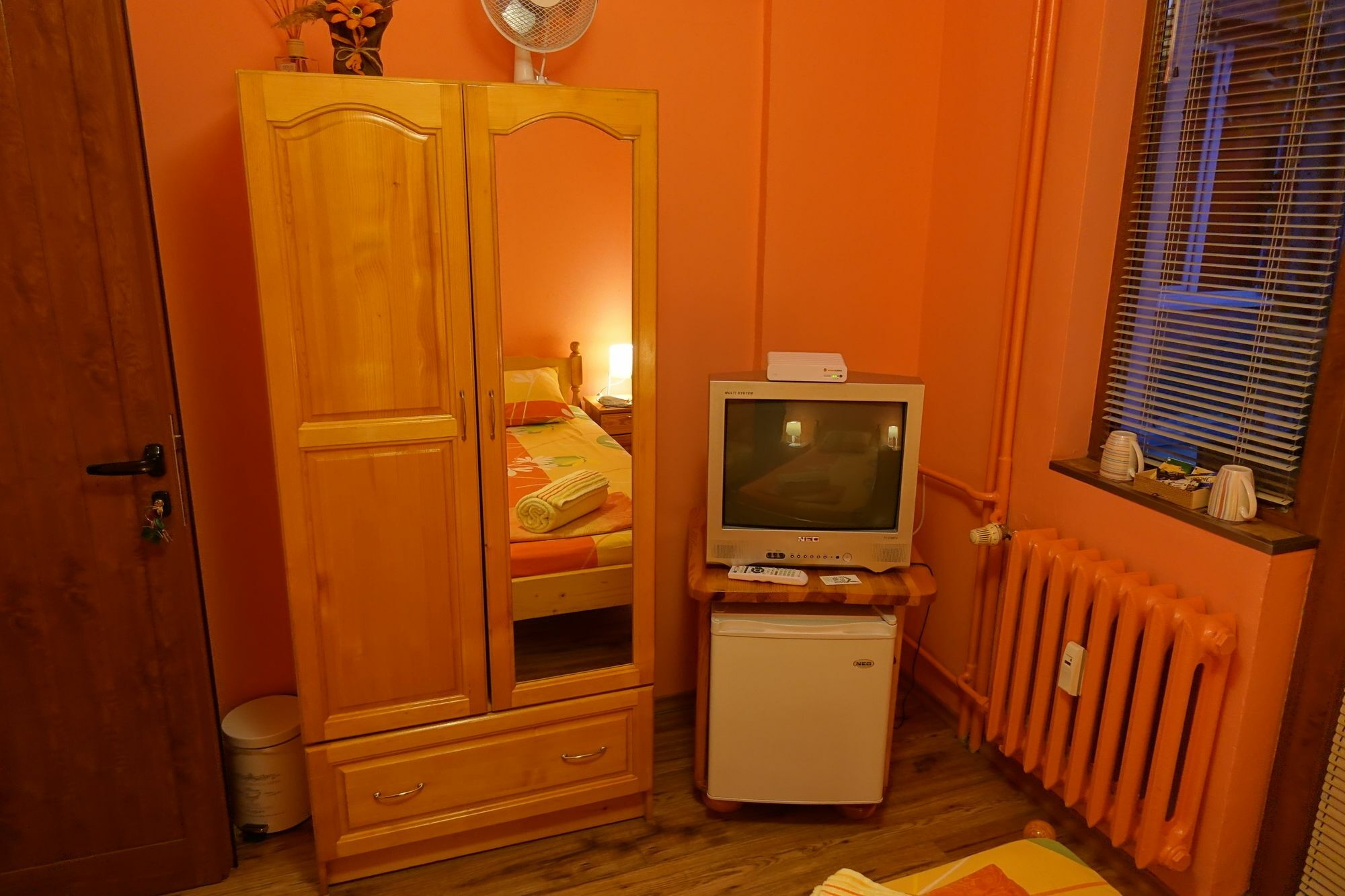 Peter Pan Hostel София Екстериор снимка